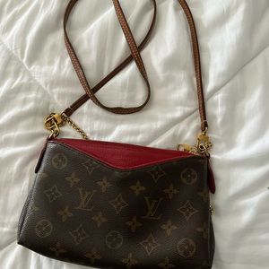 Louis Vuitton vintage cross bag